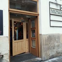 Front at Miznon in Vienna
