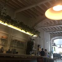 atmosphere/interior at Comoba in Lisbon