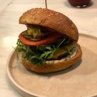 vegan burger at Comoba in Lisbon