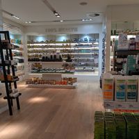 supplements section at 100% Health Store in Jersey