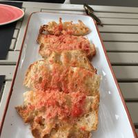 Pan de coca con tomate at Sa Garrofa in Begur