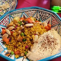 Vegan food from Jordanien with delicious Hummus at Frary's in Venice