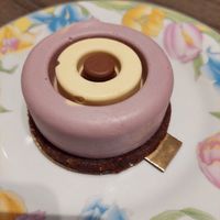 Small cake with creamy topping at Amour Patisserie Vegetale in Nice