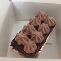 Kinder at Amour Patisserie Vegetale in Nice