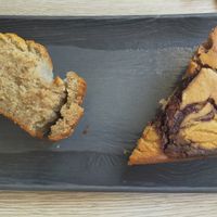 Banana bread & marble cake at Amour Patisserie Vegetale in Nice
