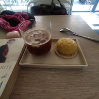 Iced americano ☕ and passionfruit raw cake at Amour Patisserie Vegetale in Nice