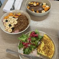 Pancakes, smoothie bowl and omelette   at Amour Patisserie Vegetale in Nice