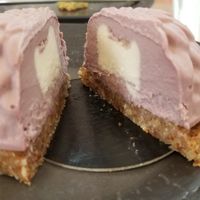 Coconut middle with cheesecake texture at Amour Patisserie Vegetale in Nice