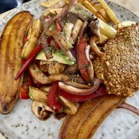Lomo saltado  at Green Falafel in Cusco