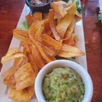 Plaintain chips with Guac at Cuba's Cookin' in Oranjestad