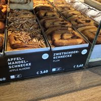 vegan cinnamon buns  at Zeit für Brot - Charlottenburg in Berlin