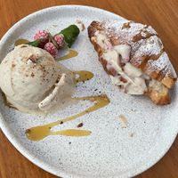 Pistacho madness  at Napoli Artisan Gelato  in Lima