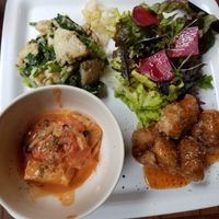 fried soy meat, tofu in tomato curry, potatoes and greens at Nagi Shokudo in Kamakura