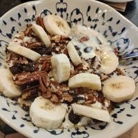 Pecan bowl at Almazen Cafe in Sevilla