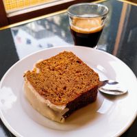 Carrot cake (vegan) + coffee at Chambelland in Paris