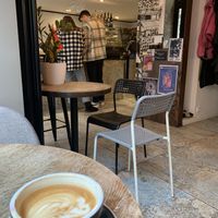 Entrada, primer y segundo piso  at Relax na Wilczej in Warsaw