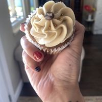 Maple Latte Vegan Cupcake 🧁 Next Day - Still Delicious #Veganuary at Angel Cakes in Oakland