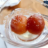 Gulab jamun at Delhi Darbar in Tenerife