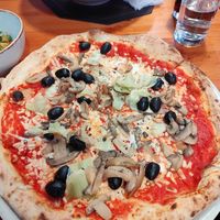 Vegetariana at Torna a Surriento in Bangor