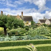 Gardens at Mallory Court in Leamington Spa