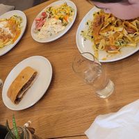 Apple strudel looked like gf.  at Slunecnice in Plzen