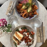 Buddha bowl and kale bowl  at Green Hippo in Helsinki