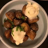Potatoes with vegan aioli at Green Hippo in Helsinki