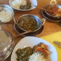ISpinat Kichererbsen Curry und gemischtes Gemüse Curry at Curry & Pasta in Bernau Am Chiemsee