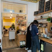 Food & books at Cosimo in Antwerpen