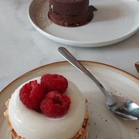 Rasberry tart at Zoï Kitchen - La Boutique in Lyon