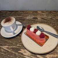 raspberry cake at Zoï Kitchen - La Boutique in Lyon