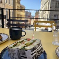 toast with vegetables at Zoï Kitchen - La Boutique in Lyon