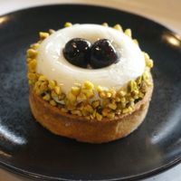 Pistachio/Cherry Tart at Zoï Kitchen - La Boutique in Lyon