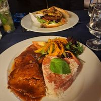 Seitan with strawberry rice at Safari in Portimao