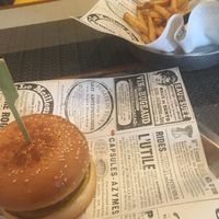 Burger and fries at Burger Me at Wilsons in Phuket