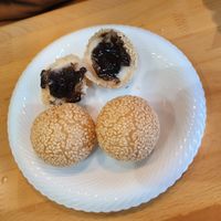 Sesame dumplings at Chahan Hana in Takayama