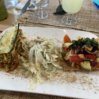 Raw Food platter with Zucchini lasagna, fennel salad and pizza on a cracker ❤️  at Happy Green Food in Saint-raphael