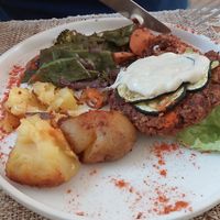 Burger destructuré at Happy Green Food in Saint-raphael
