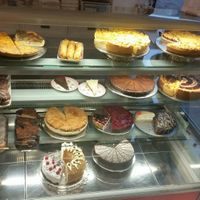 Kuchentheke at Café Loyal in Siegburg