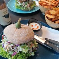 The cheese burger, BBQ burger, normal fries, sweet potato fries at Melone in Aarhus