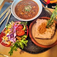  at Lo de Ponxe En El Kinto Pino in Valencia