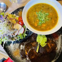 Salad, lentil curry, rice roll   at Lo de Ponxe En El Kinto Pino in Valencia