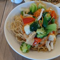 Crispy Noodle Delight at Yes Natural Restaurant 悦意坊 in Central Singapore