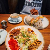 Protein bowl + wrap! Coffee drinks = superb at Fresh Kitchen + Juice Bar in Toronto