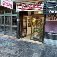Front of store at Pasteleria Conchin in Valencia