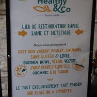 Menu sign directing you to the snackbar at Healthy&co in Aix-en-provence