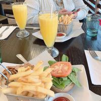 Amazing burgers 😻 at Lotus Vegan in North Hollywood