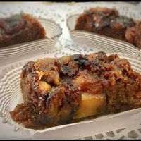 Moelleux Vegan à l’ananas caramélisé  at Boulangerie Arnaud in Lyon