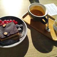 Raw cake and espresso at Cafe Nomad - Weststadt in Heidelberg