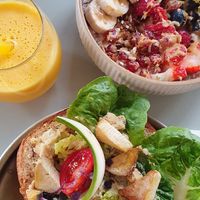 "Tuna" sandwich, Smoothiebowl at Cafe Nomad - Weststadt in Heidelberg